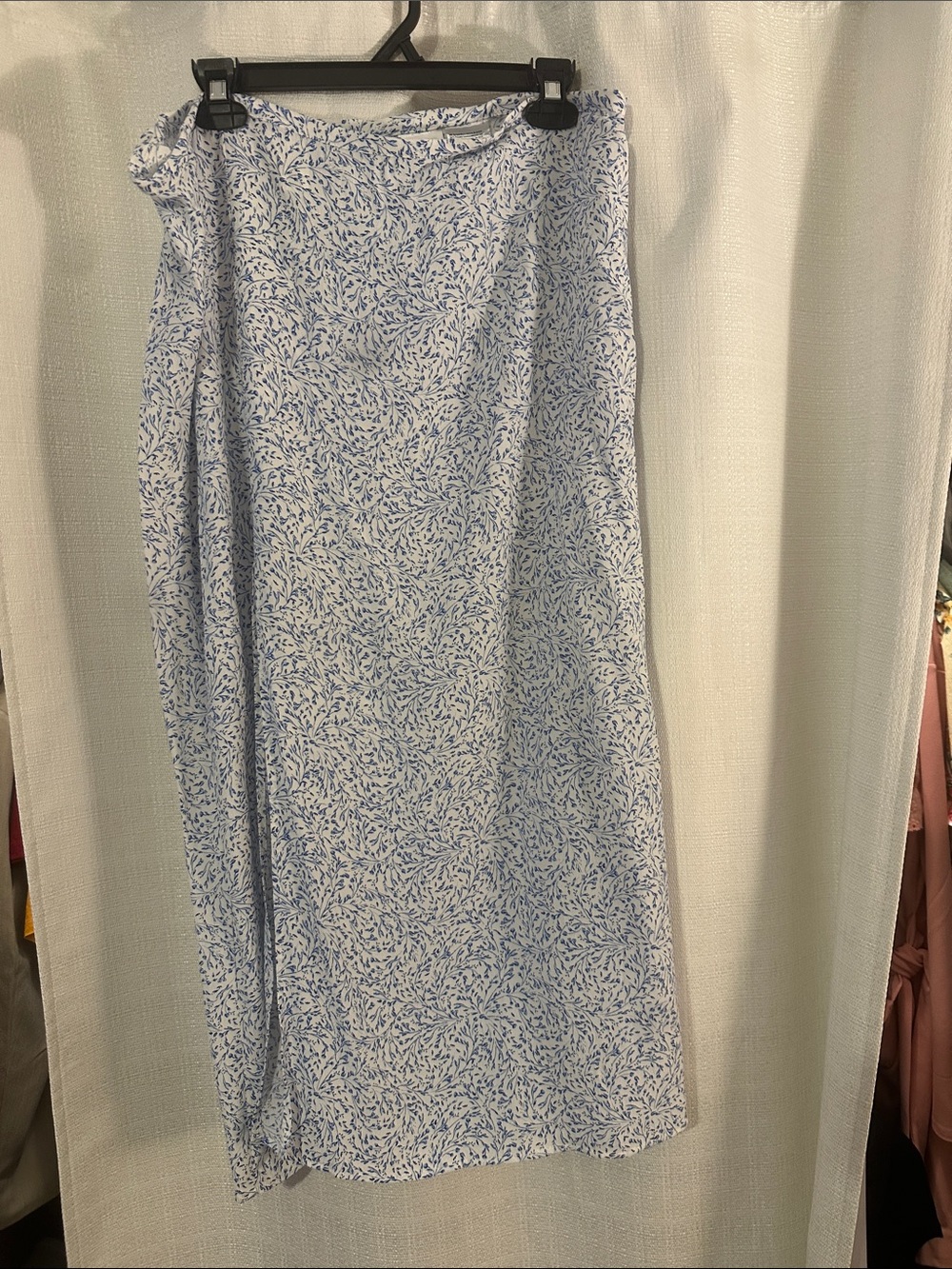 H&M Blue and White Floral Midi Skirt
